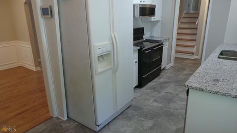 1005 Skylark Dr, Morrow, GA 30260 photo 7