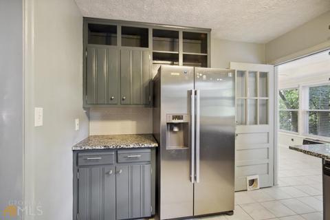 4084 W Johnson Cir, Chamblee, GA 30341 photo 13