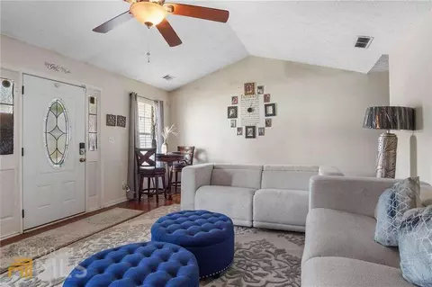 5873 Creekside Dr, Rex, GA 30273 photo 11