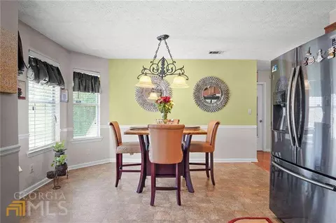 5873 Creekside Dr, Rex, GA 30273 photo 4