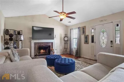 5873 Creekside Dr, Rex, GA 30273 photo 7