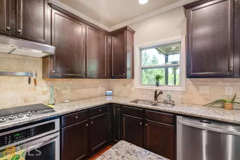 2955 Perimeter Cir, Buford, GA 30519 photo 9