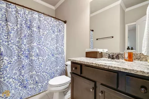 2955 Perimeter Cir, Buford, GA 30519 photo 15