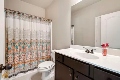2955 Perimeter Cir, Buford, GA 30519 photo 23
