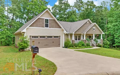 150 Oak Leaf Dr, Clarkesville, GA 30523 photo 1