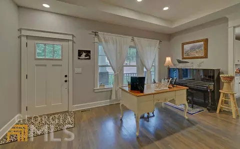150 Oak Leaf Dr, Clarkesville, GA 30523 photo 3