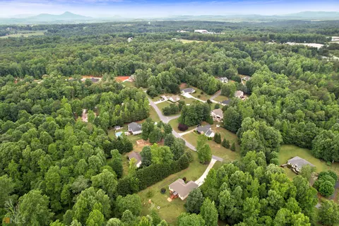 160 Silverwood Dr, Cornelia, GA 30531 photo 6