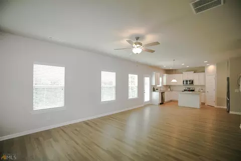 216 Finley Dr, Commerce, GA 30529 photo 4