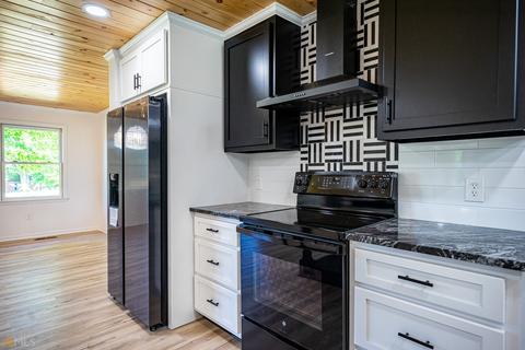 226 Sivell Rd, Lagrange, GA 30241 photo 3