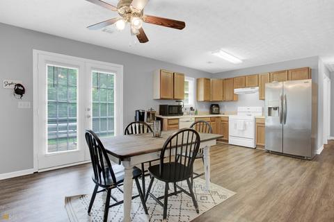 189 Robin Hood Rd, Covington, GA 30014 photo 9