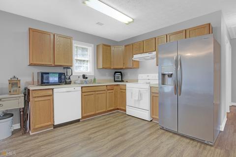 189 Robin Hood Rd, Covington, GA 30014 photo 11