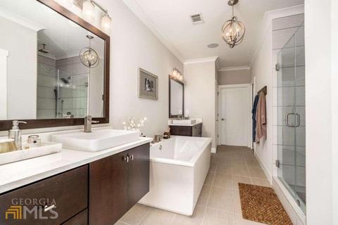 2540 Gatebury Cir, Chamblee, GA 30341 photo 24