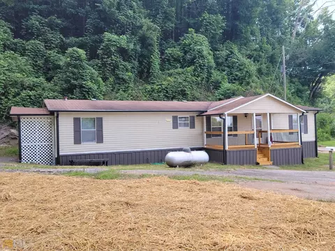 2163 Falls Rd, Toccoa, GA 30577 photo 2