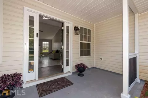978 Ridgeway Rd, Commerce, GA 30529 photo 3