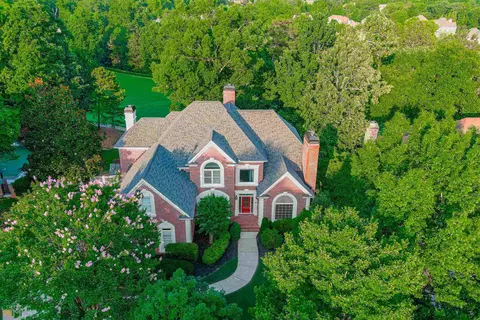 6945 Brixton Pl, Suwanee, GA 30024 photo 1
