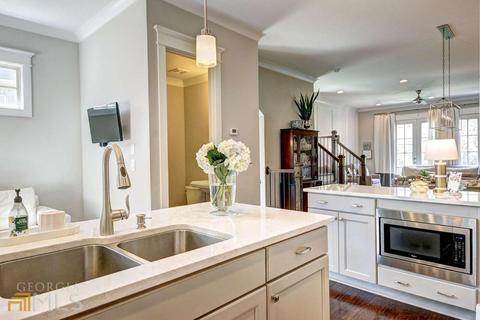 2431 Gatebury Cir, Chamblee, GA 30341 photo 24