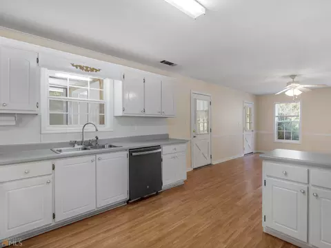 104 Twilight Ct, Jackson, GA 30233 photo 16