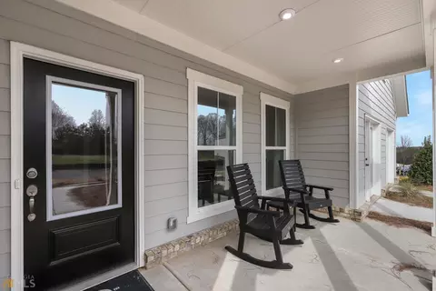 245 Mackenzie Ct, Covington, GA 30016 photo 2