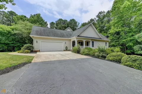483 Oakleaf Trl, Suwanee, GA 30024 photo 7