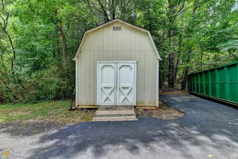483 Oakleaf Trl, Suwanee, GA 30024 photo 9