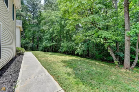 483 Oakleaf Trl, Suwanee, GA 30024 photo 10