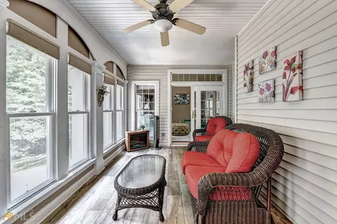 483 Oakleaf Trl, Suwanee, GA 30024 photo 14