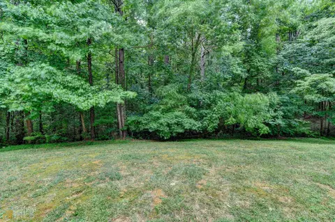 483 Oakleaf Trl, Suwanee, GA 30024 photo 12