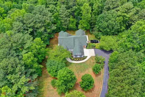 483 Oakleaf Trl, Suwanee, GA 30024 photo 3