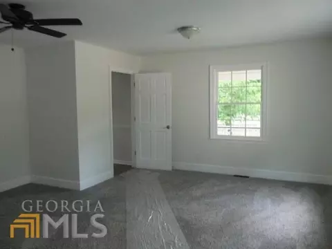 236 E Valley Rd NE, Rydal, GA 30171 photo 2