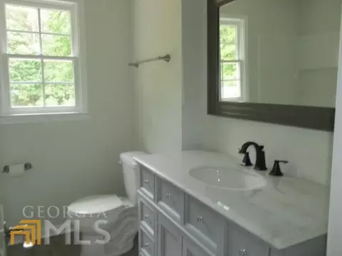 236 E Valley Rd NE, Rydal, GA 30171 photo 3