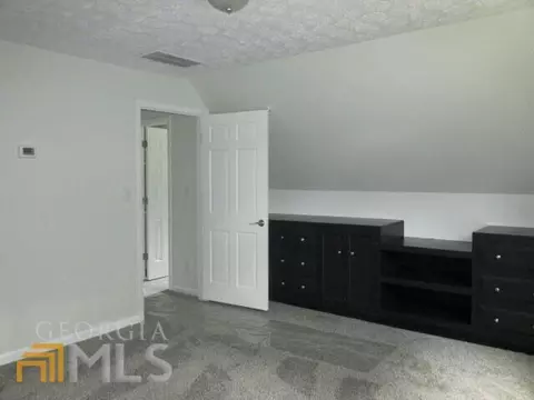 236 E Valley Rd NE, Rydal, GA 30171 photo 5