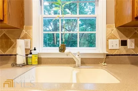 1962 Regency Cove Ct, Chamblee, GA 30341 photo 13