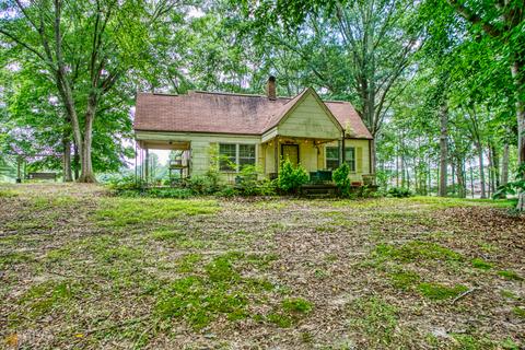 303 E Johnson St, Temple, GA 30179 photo 1