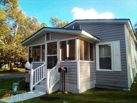 515 E Ohoopee St, Fitzgerald, GA 31750 photo 1