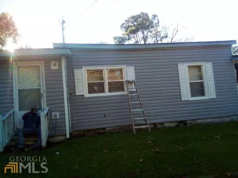 515 E Ohoopee St, Fitzgerald, GA 31750 photo 4
