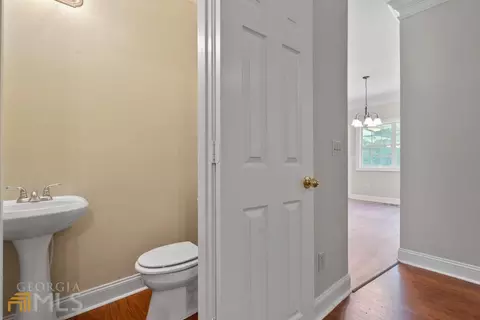 8 Heather Cir, Cave Spring, GA 30124 photo 12