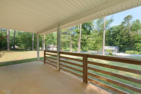 410 Memorial Dr, Clarkesville, GA 30523 photo 5