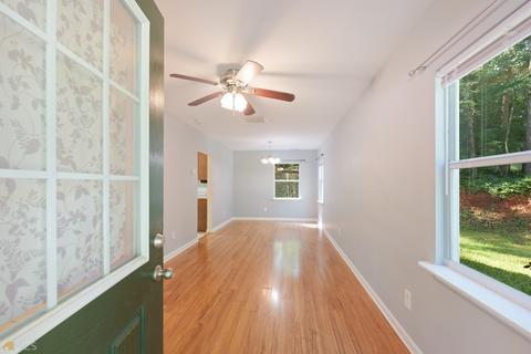 410 Memorial Dr, Clarkesville, GA 30523 photo 9