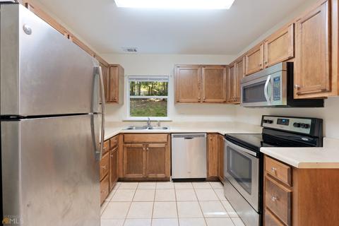 410 Memorial Dr, Clarkesville, GA 30523 photo 3