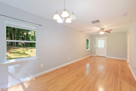 410 Memorial Dr, Clarkesville, GA 30523 photo 2