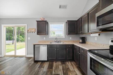 175 Needleleaf Ct, Barnesville, GA 30204 photo 8