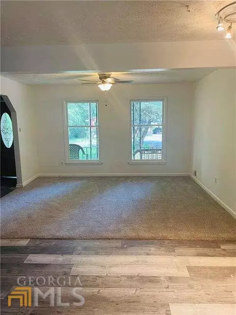 6425 Alpine Dr, Rex, GA 30273 photo 2