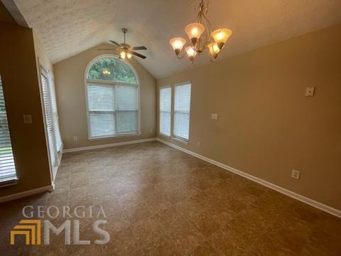 305 Preakness Dr, Lagrange, GA 30241 photo 4