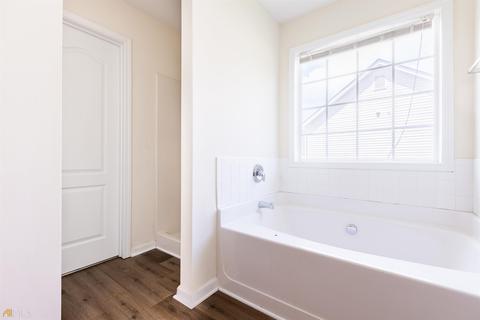 1025 Bluecoat Cir, Hampton, GA 30228 photo 9