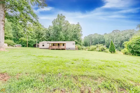 2859 Outer Cir, Gainesville, GA 30507 photo 3