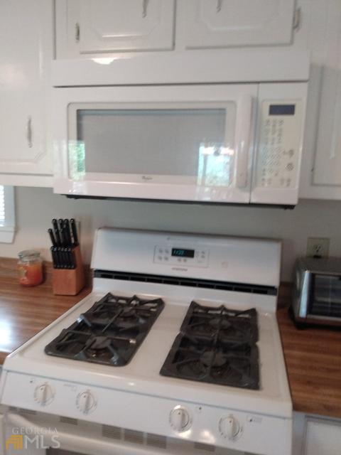 355 Saddleback Cir, Dillard, GA 30537 photo 11