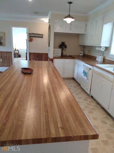 355 Saddleback Cir, Dillard, GA 30537 photo 9