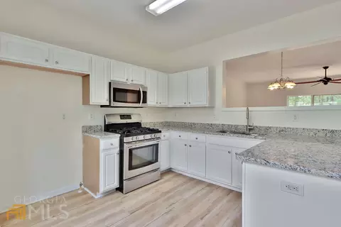 160 Riverstone Commons Cir, Canton, GA 30114 photo 16