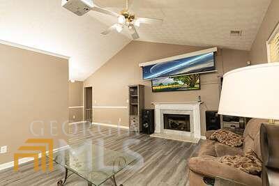 141 Meadow View Dr, Jackson, GA 30233 photo 3