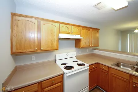 7168 Georges Way, Morrow, GA 30260 photo 9